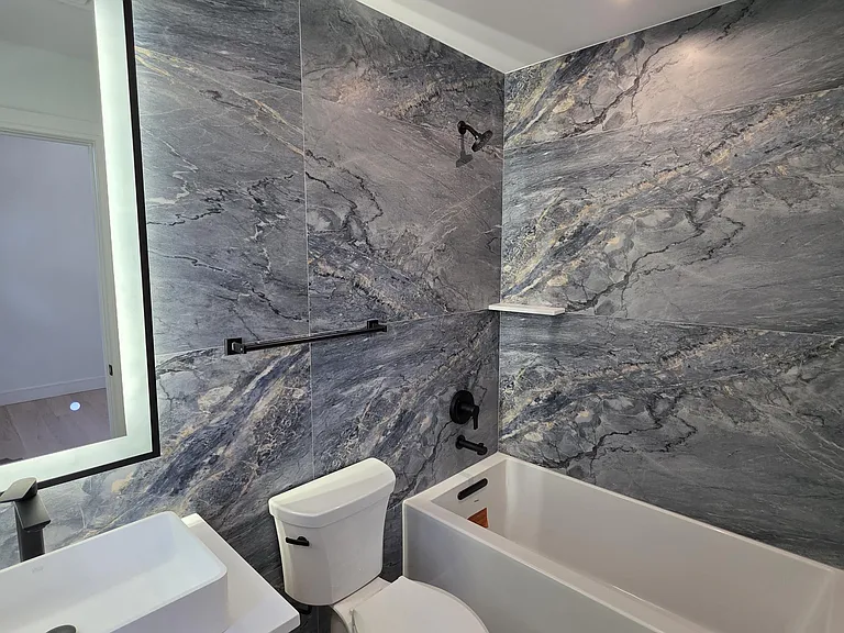1047B Anderson Ave — Photo 22