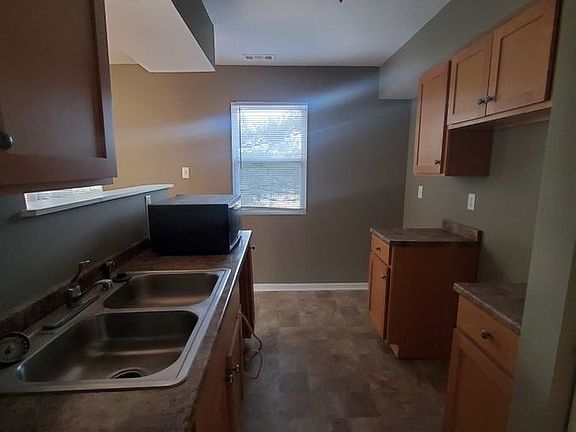 5th image of 5985A Julian Ave