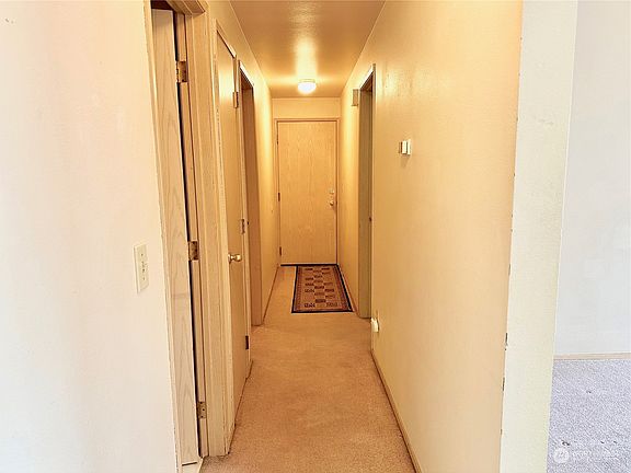 5th image of 17832 27th Avenue NE