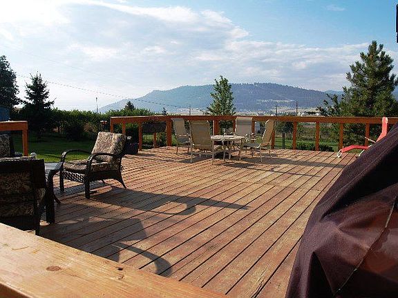Deck with mountain and valley views