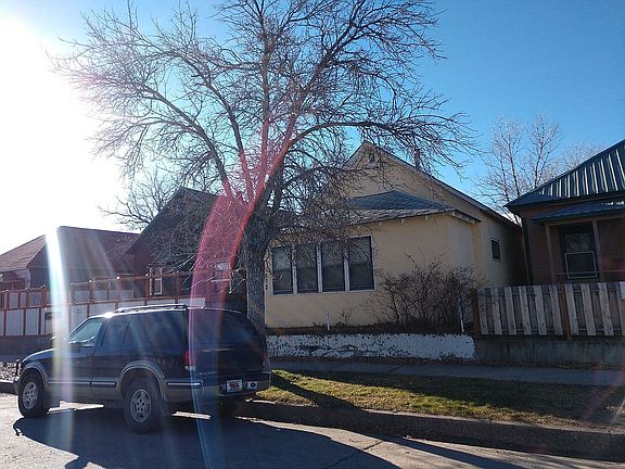 3rd image of 118 S G St