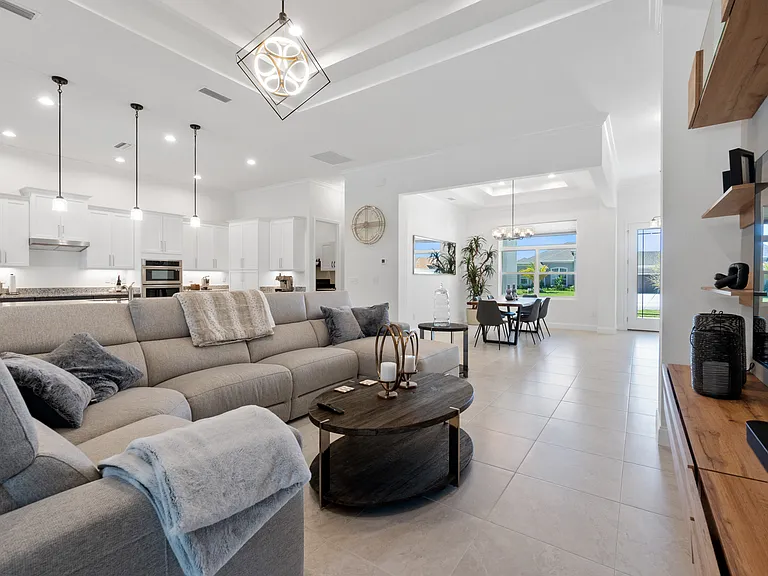 1329 Tullamore Blvd — Photo 13