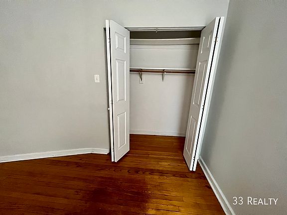5th image of 5018-20 S Blackstone Ave #301