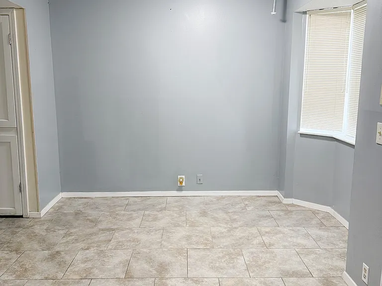 4335 Woodland Dr — Photo 5