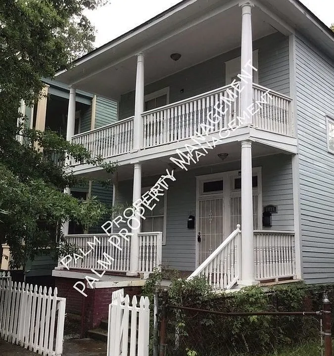 1013 E Park Ave