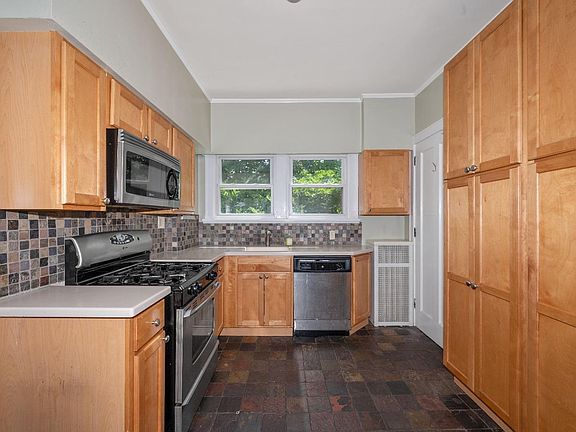 4th image of 505 W McMillan St