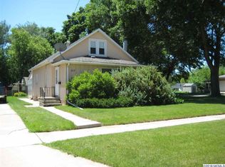 303 21st St SE, Mason City, IA 50401