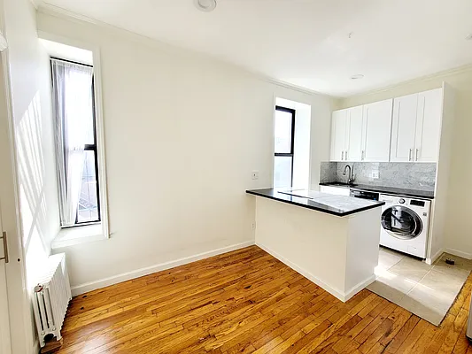 Rented by Kleier Residential | media 10