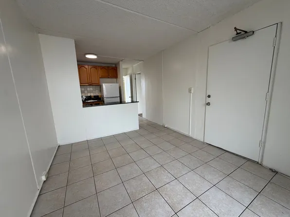 1315 Heulu Street, 1315 Heulu St #301A, Honolulu, HI 96822
