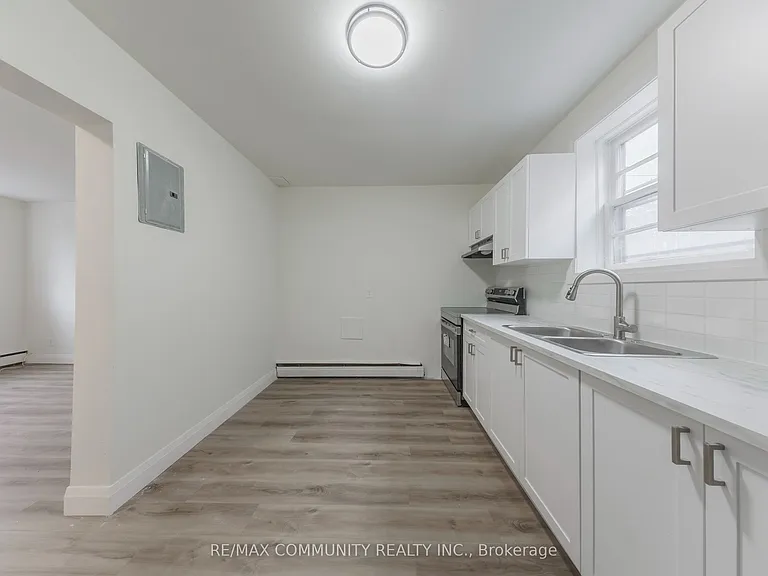 383 Buena Vista Ave #B3 — Photo 9