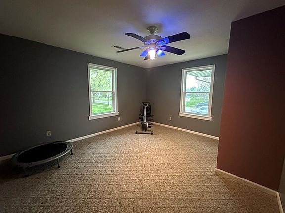 5th image of 1115 N Centennial St