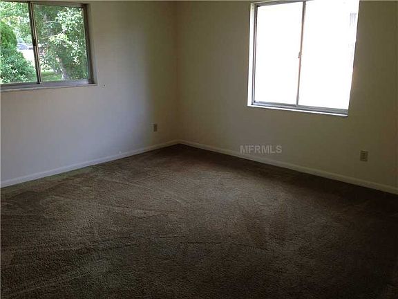 4th image of 2290 Henry Ln