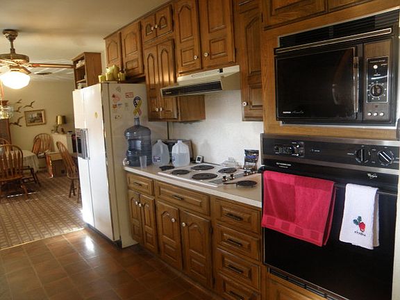 3rd image of 1605 E Century Ave