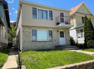 1441 S 76th St, West Allis, WI 53214