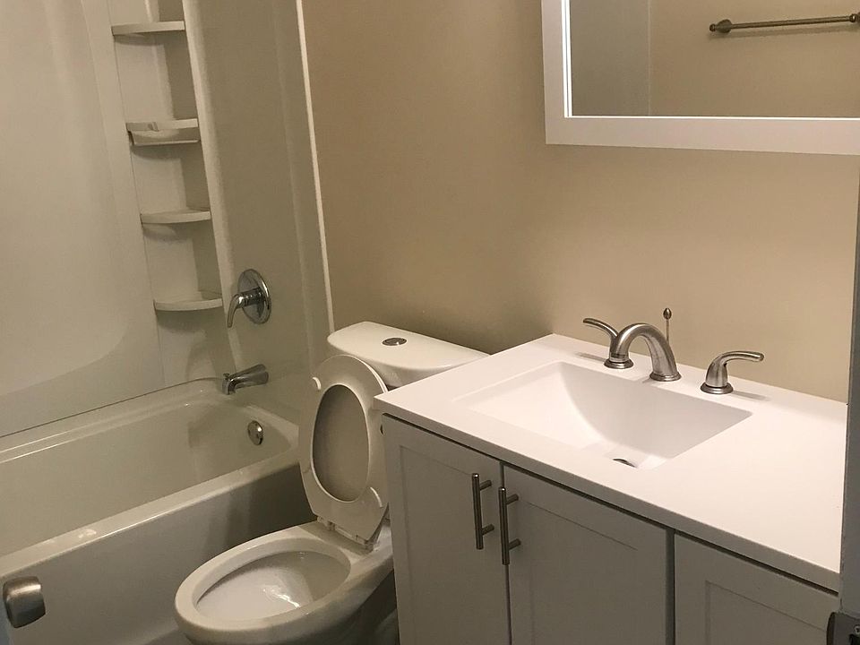 2nd image of 83 S Pembroke Ave #83