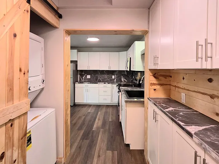 921 Walker Ave — Photo 6