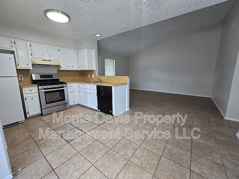 6206 Buffalo Pass #A — Photo 7