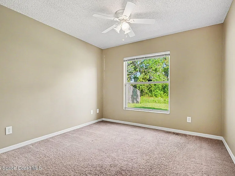 1154 Ida Way — Photo 9
