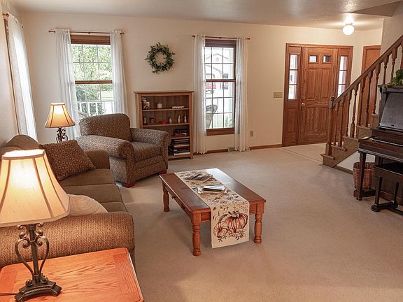 4th image of 2319 Songbird Ct