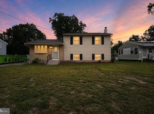 402 Woodlawn Ave, Williamstown, NJ 08094