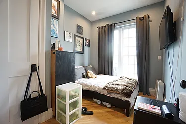 Rented by Rennit Inc.