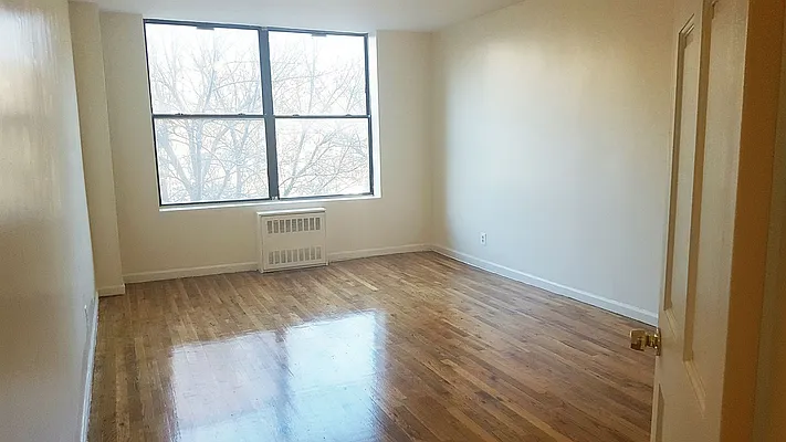 Rented by B.H. TAL Real Estate | media 2