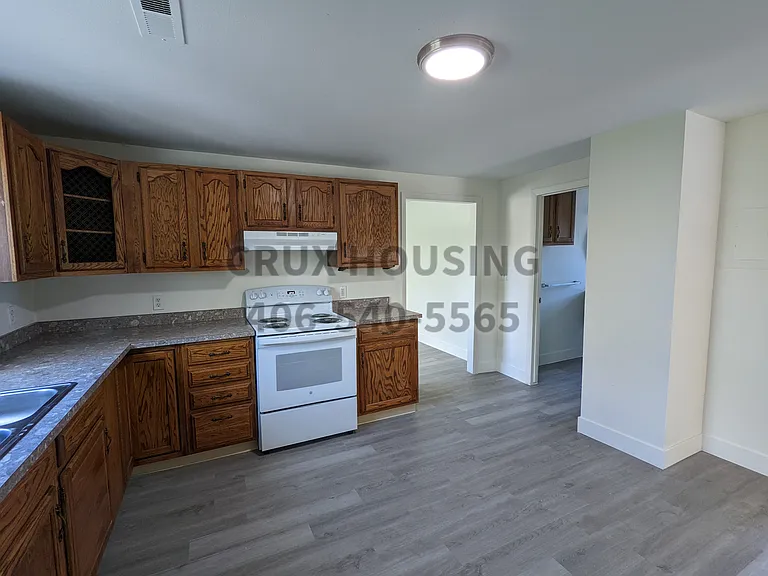 621 6th Ave N #5 — Photo 11