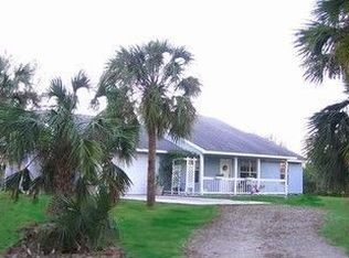 461 20th St NE, Naples, FL 34120