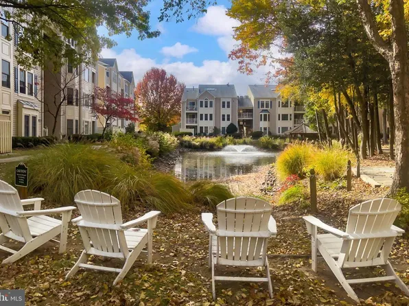 12213 Fairfield House Dr APT 506B, Fairfax, VA 22033