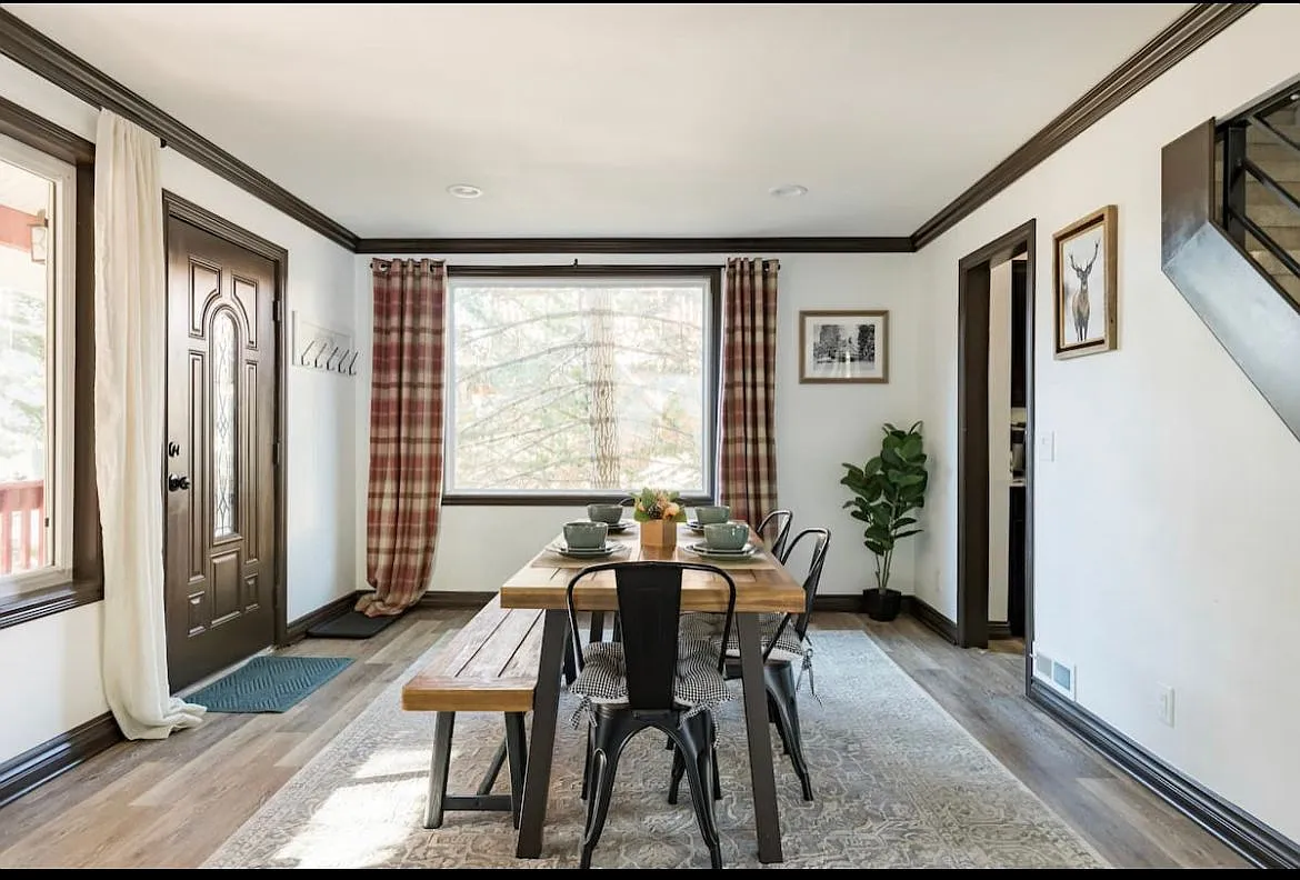 3 bed, 2.0 bath, 1708 sqft, $2,400 — Photo 4