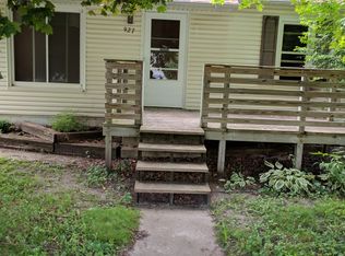 927 16th Ave NE, Rochester, MN 55906