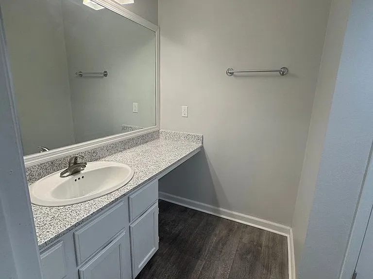 The Vibe at 8035 Apartments — Photo 47