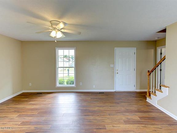 4th image of 9610 Combs Ln
