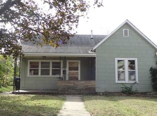 429 W 4th St, Newton, KS 67114