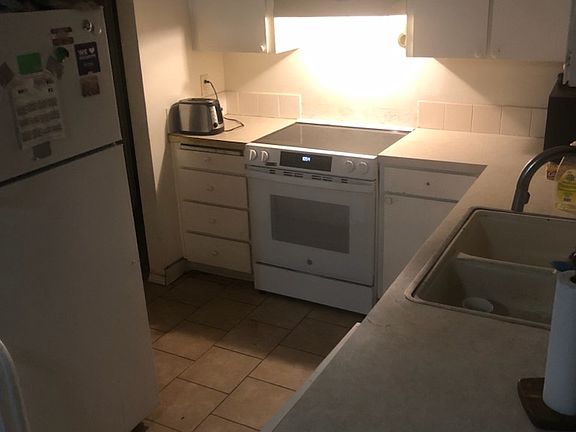 3rd image of 19260 SW Prospect