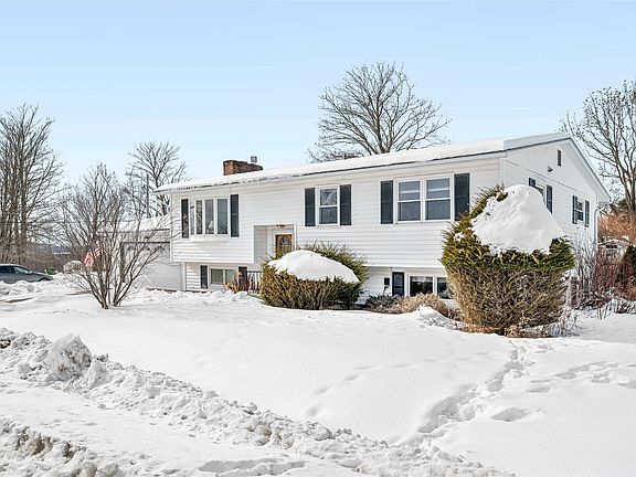 2nd image of 2 Meadow Lane