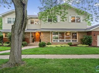 3650 W 93rd St, Evergreen Park, IL