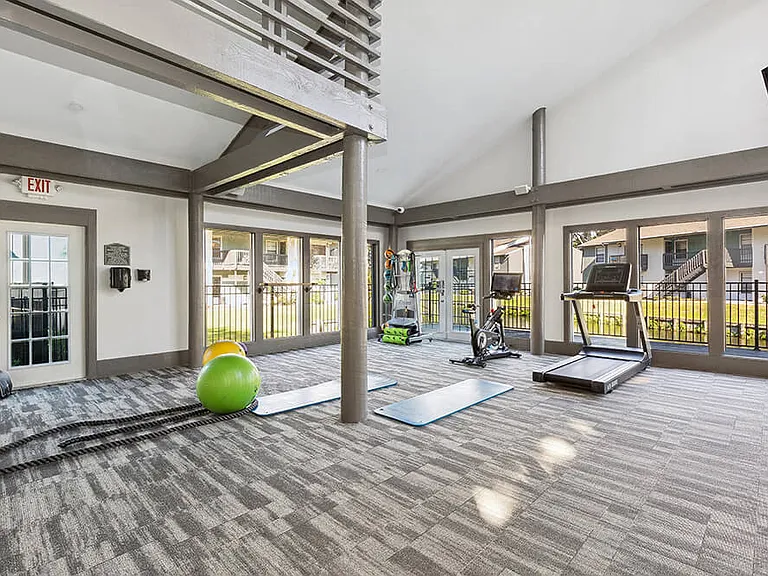 Seven Lakes at Carrollwood — Photo 20