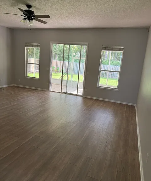 12789 Chets Creek Dr N — Photo 13