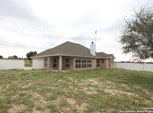 107 Muirfield St, La Vernia, TX 78121