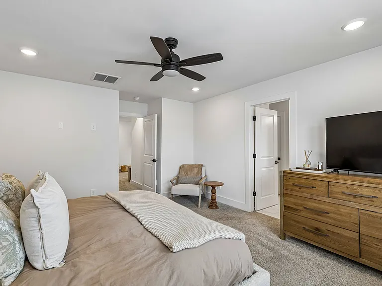 5078 Poplar Farms Dr — Photo 15