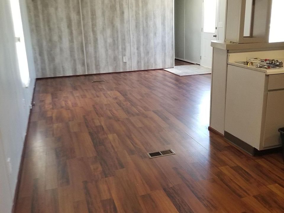 1st image of 29 Daniel Dr