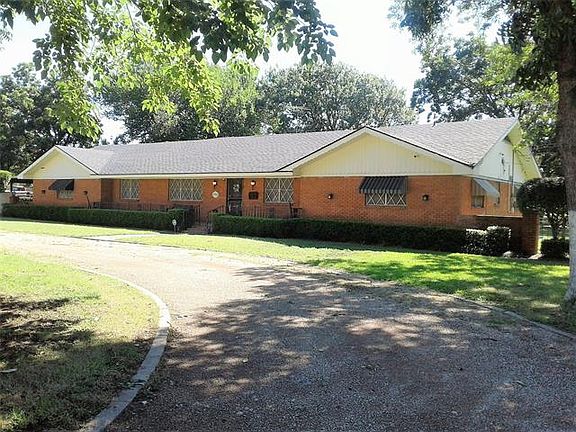 2nd image of 6916 Meadow Creek Rd