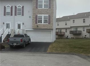 136 Manor View Dr, Manor, PA