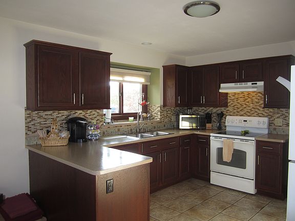 2nd image of 28972 Pinehurst Dr