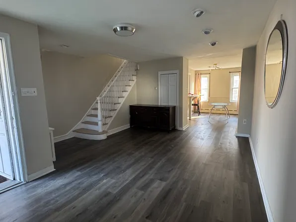 4220 Loring St, Philadelphia, PA 19136