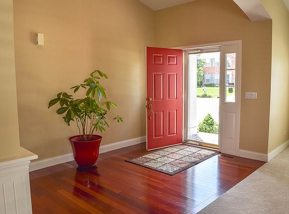 3rd image of 287 Cross Creek Ln