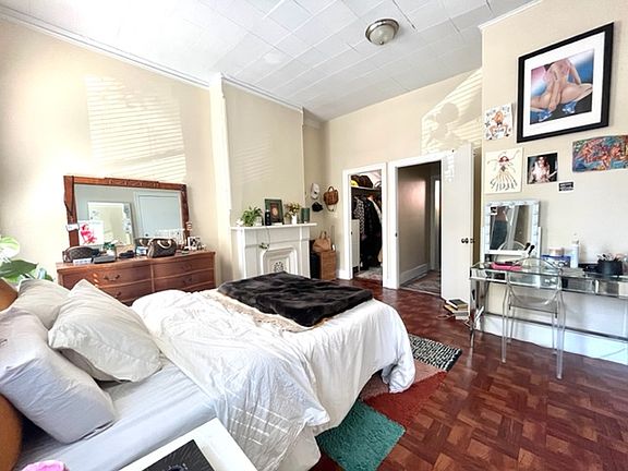 2nd image of 33 Woodbine St #2