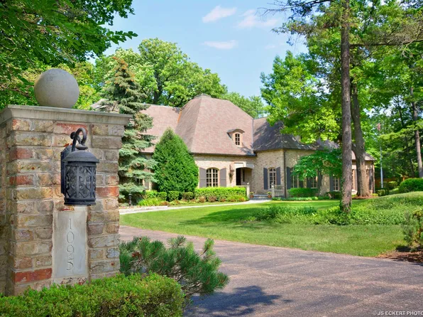 1095 Fisher Ln, Winnetka, IL 60093