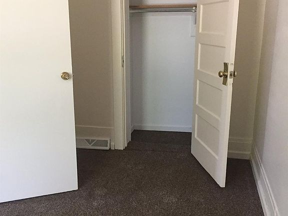4th image of 131 Wilson St